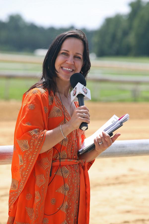 Paquette named new track announcer at Parx